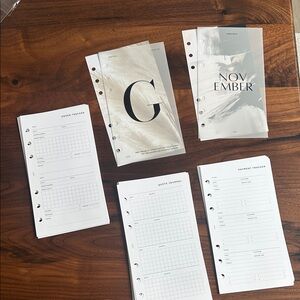 8 lotus Nov box items size: personal rings